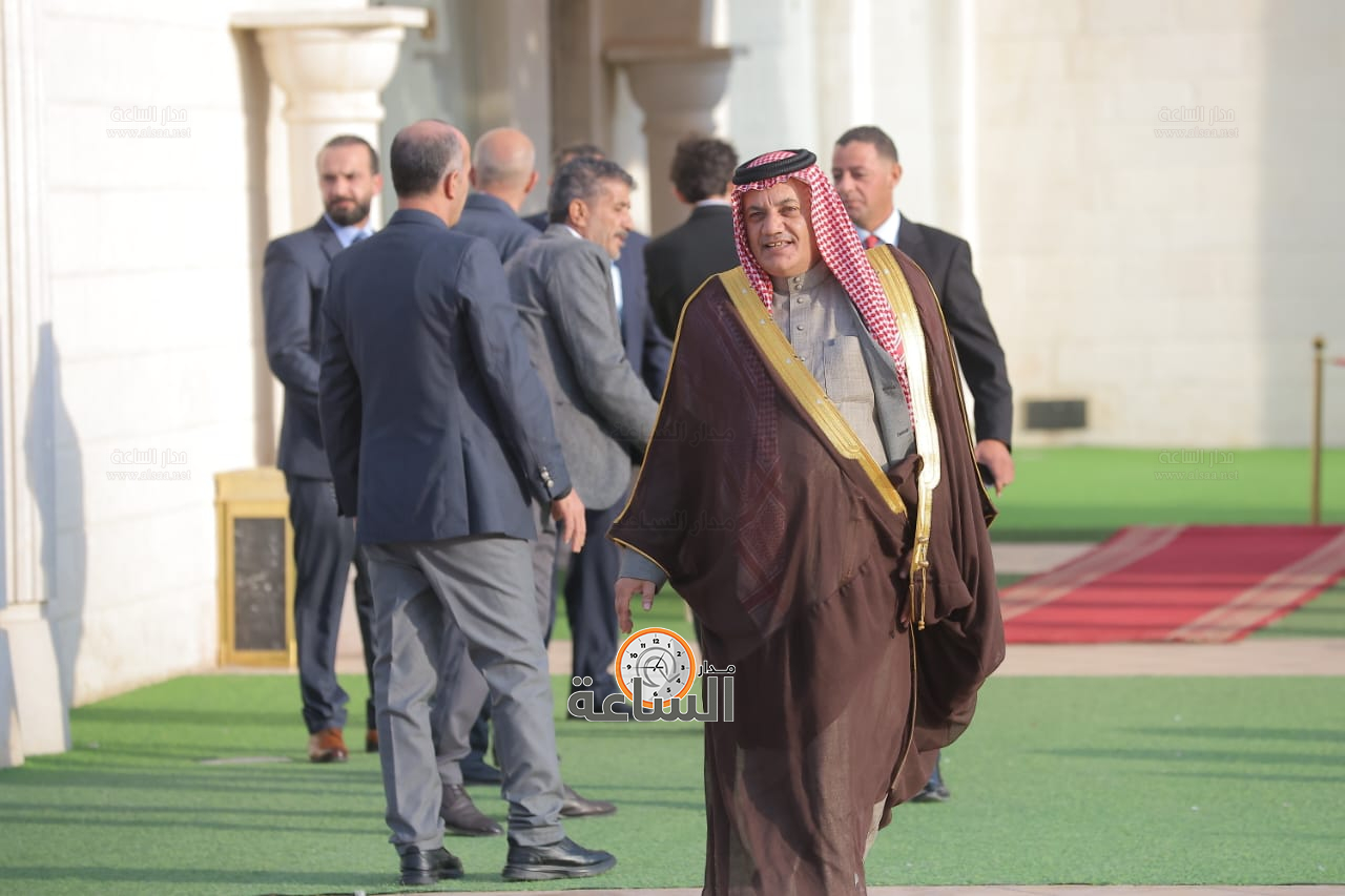 Madar Al-Saa Images 0.6912206244271842