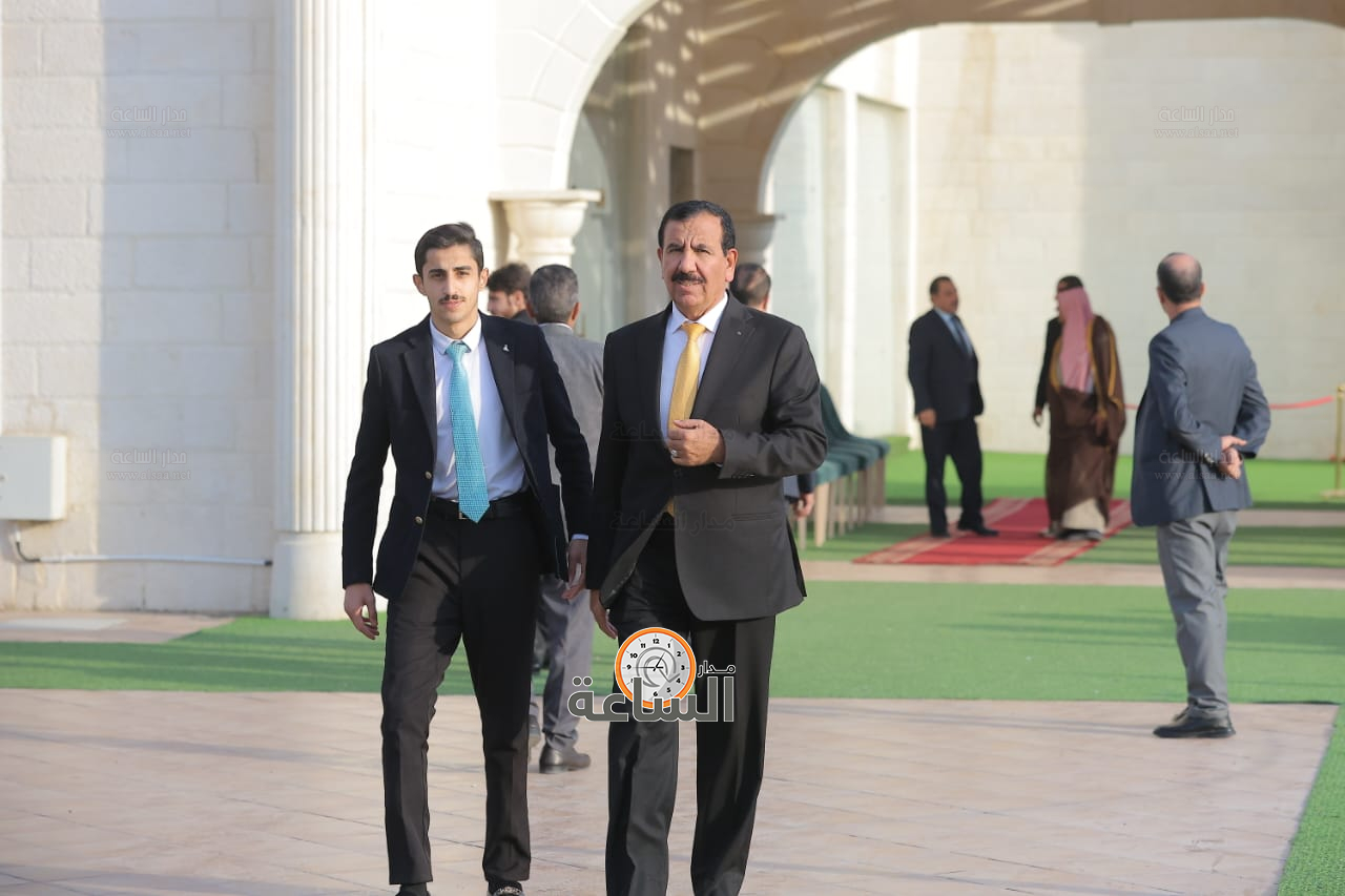 Madar Al-Saa Images 0.10352098393518983