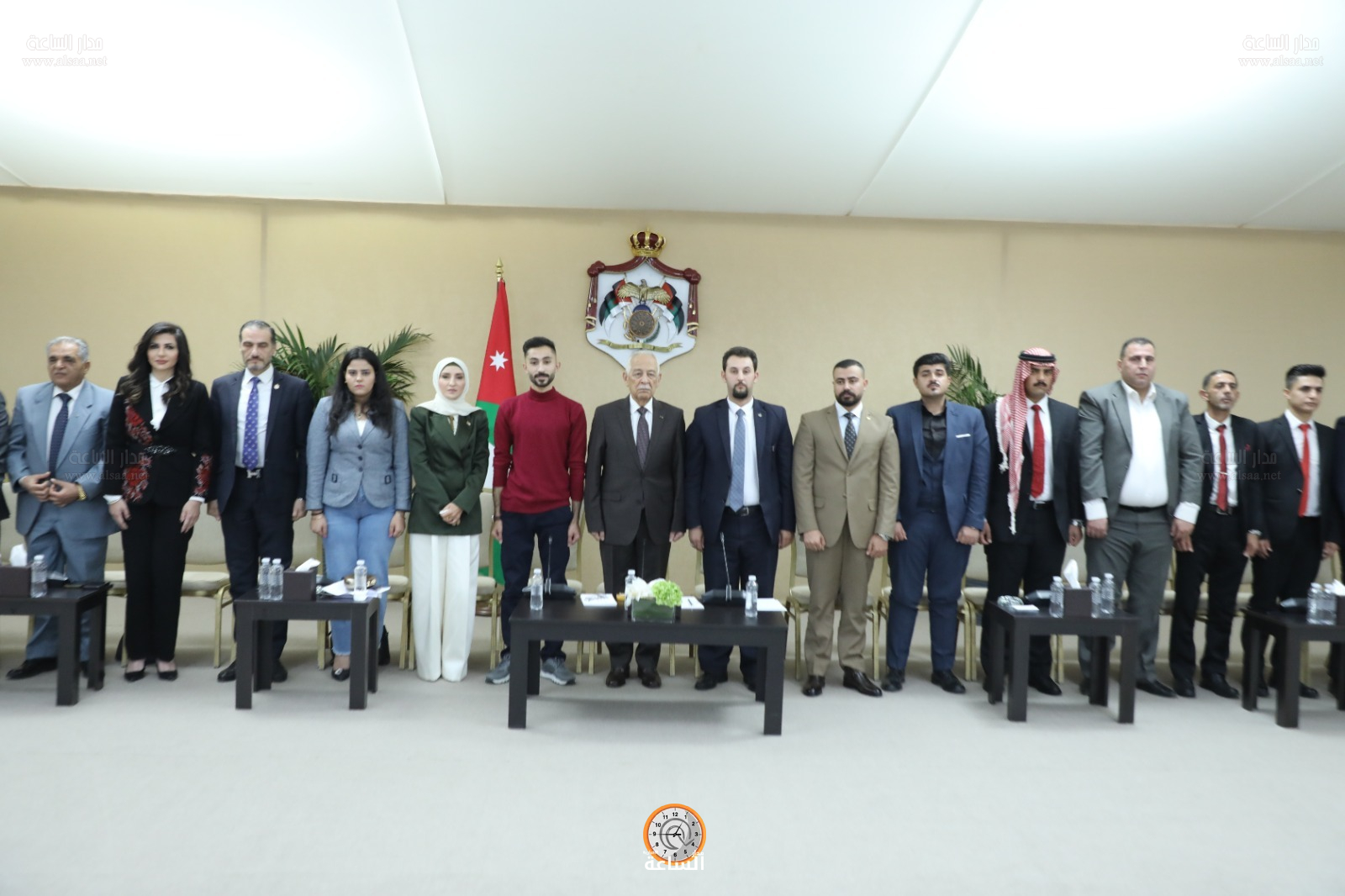 Madar Al-Saa Images 0.49145227184001417