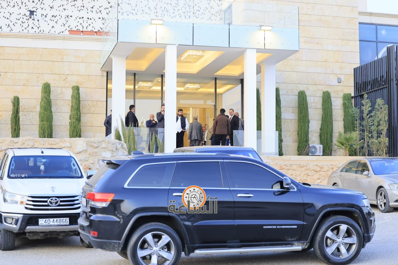 Madar Al-Saa Images 0.8313611989500089