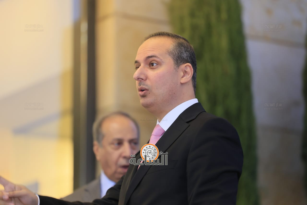 Madar Al-Saa Images 0.863273783398116