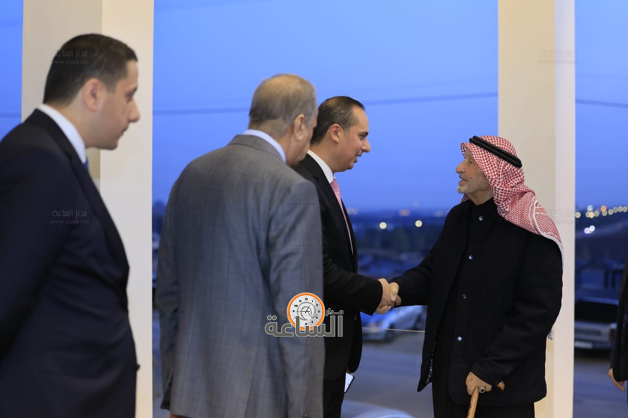 Madar Al-Saa Images 0.47032843115545553