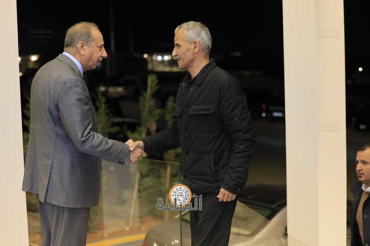 Madar Al-Saa Images 0.03233489372775522