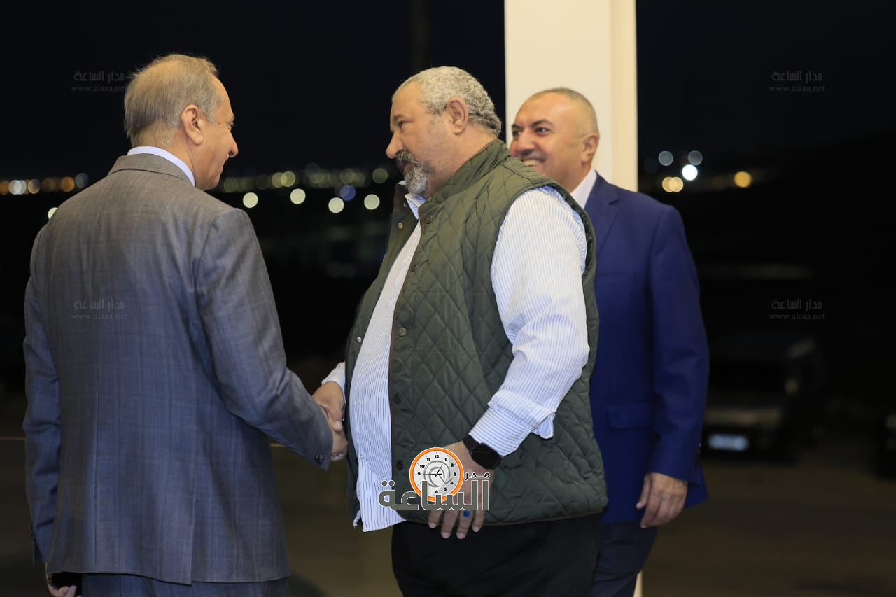 Madar Al-Saa Images 0.9695345140690687