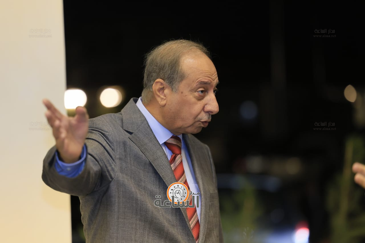 Madar Al-Saa Images 0.25338099076134146