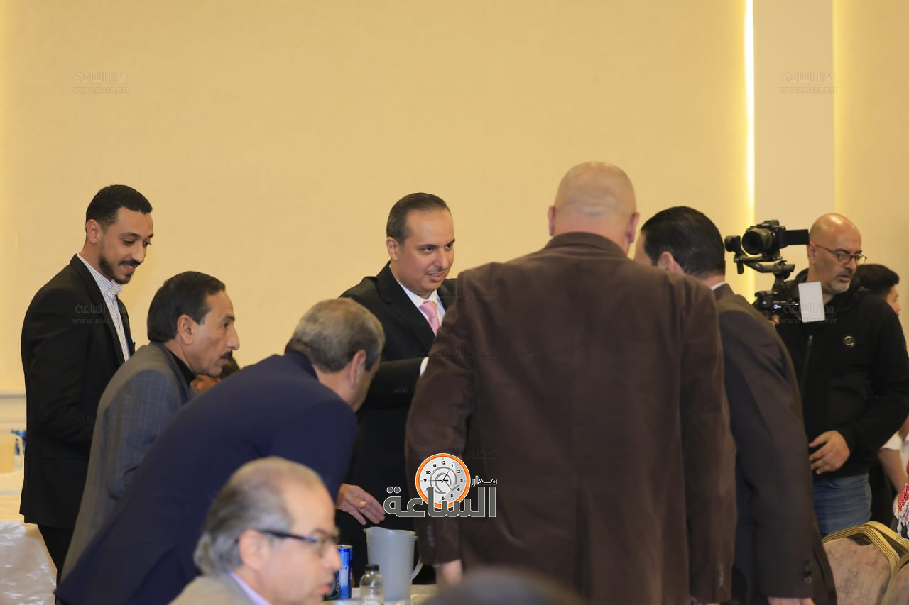 Madar Al-Saa Images 0.32745037522064324