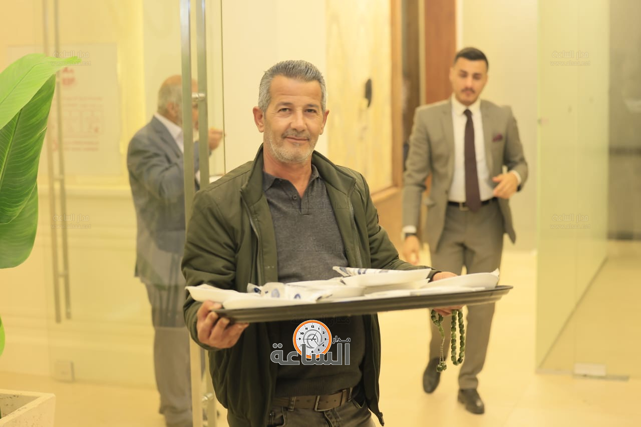 Madar Al-Saa Images 0.9926506630283606