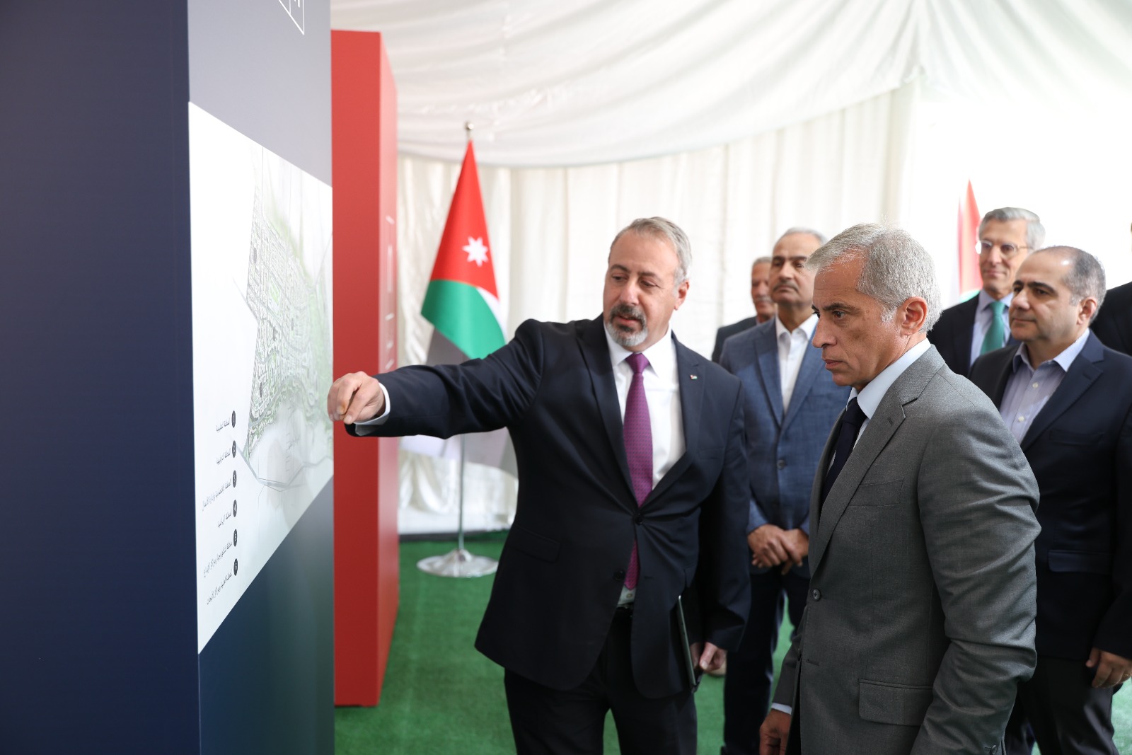 Madar Al-Saa Images 0.3723886209874048