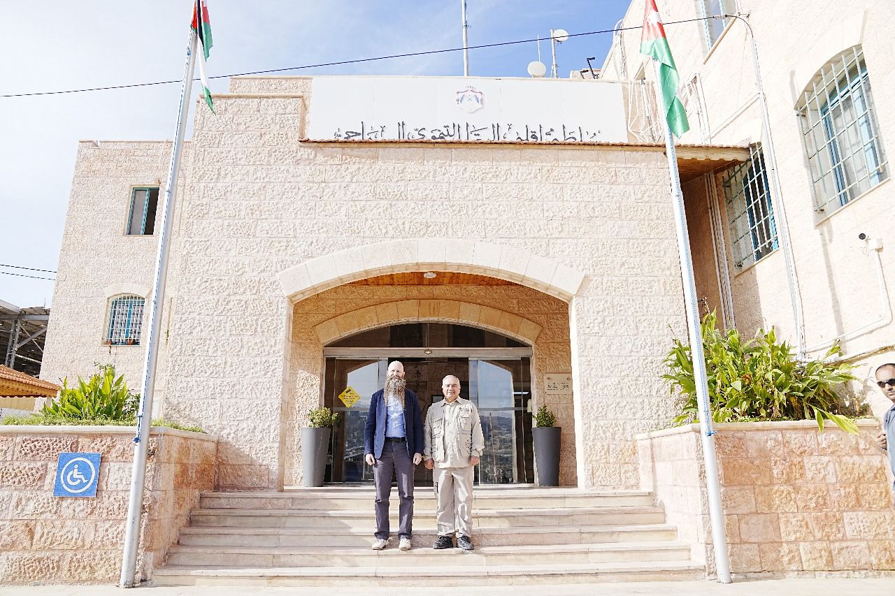 Madar Al-Saa Images 0.13062726032250704