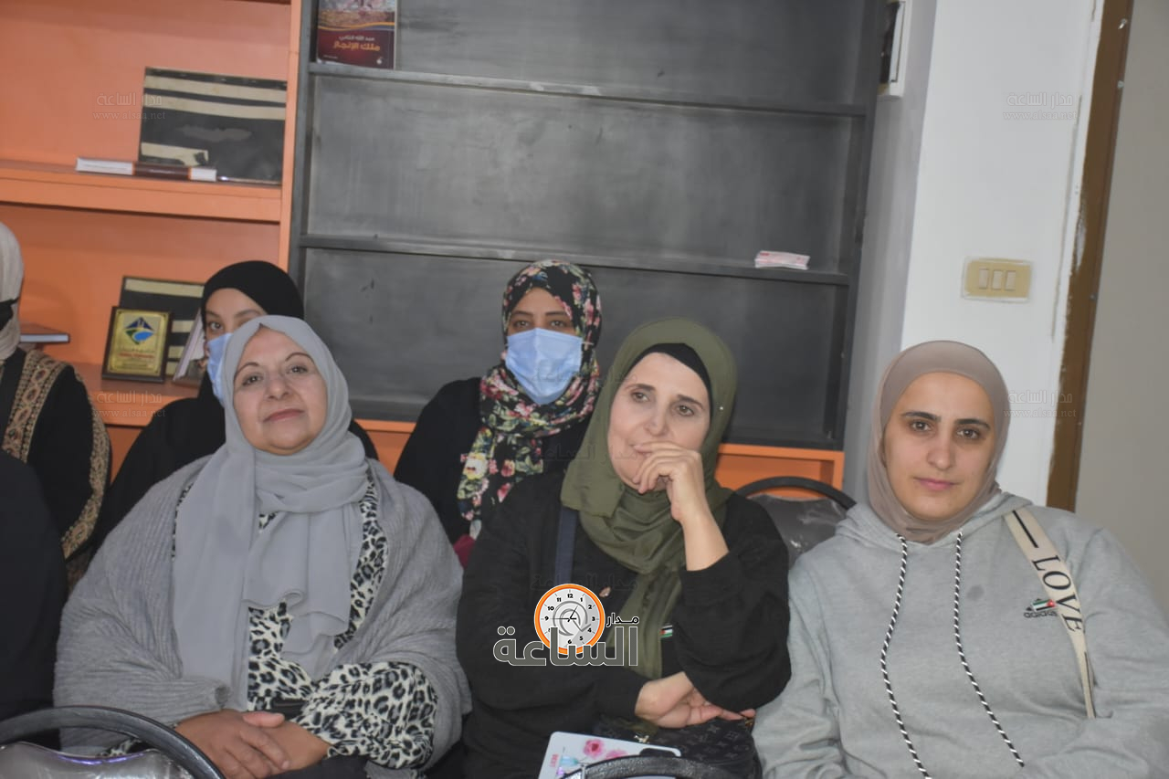 Madar Al-Saa Images 0.7448246521954737