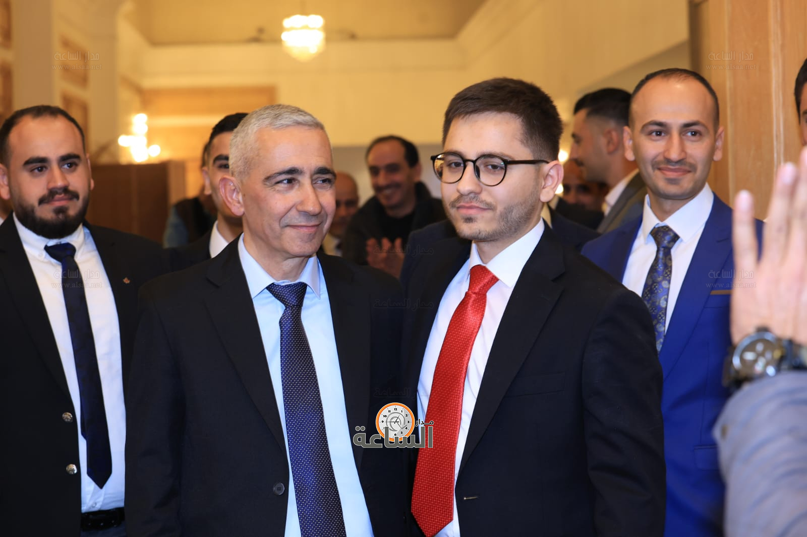 Madar Al-Saa Images 0.827698642583008