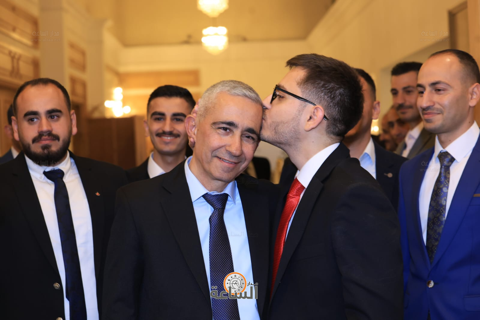 Madar Al-Saa Images 0.4060596514102034