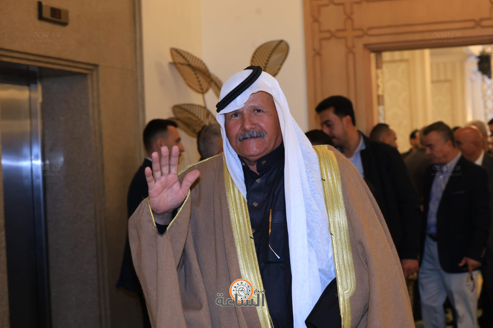 Madar Al-Saa Images 0.4117436924654242