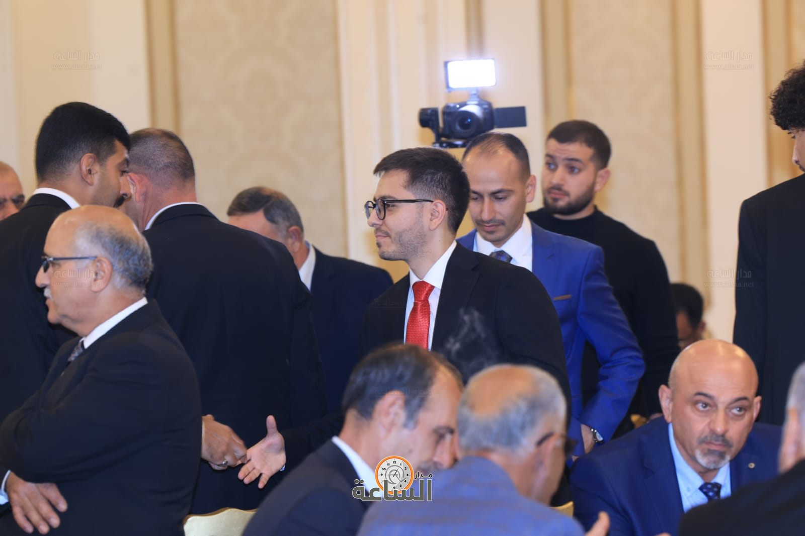 Madar Al-Saa Images 0.3716513336853424