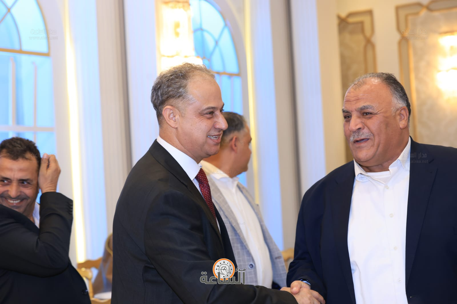 Madar Al-Saa Images 0.6565853909224681