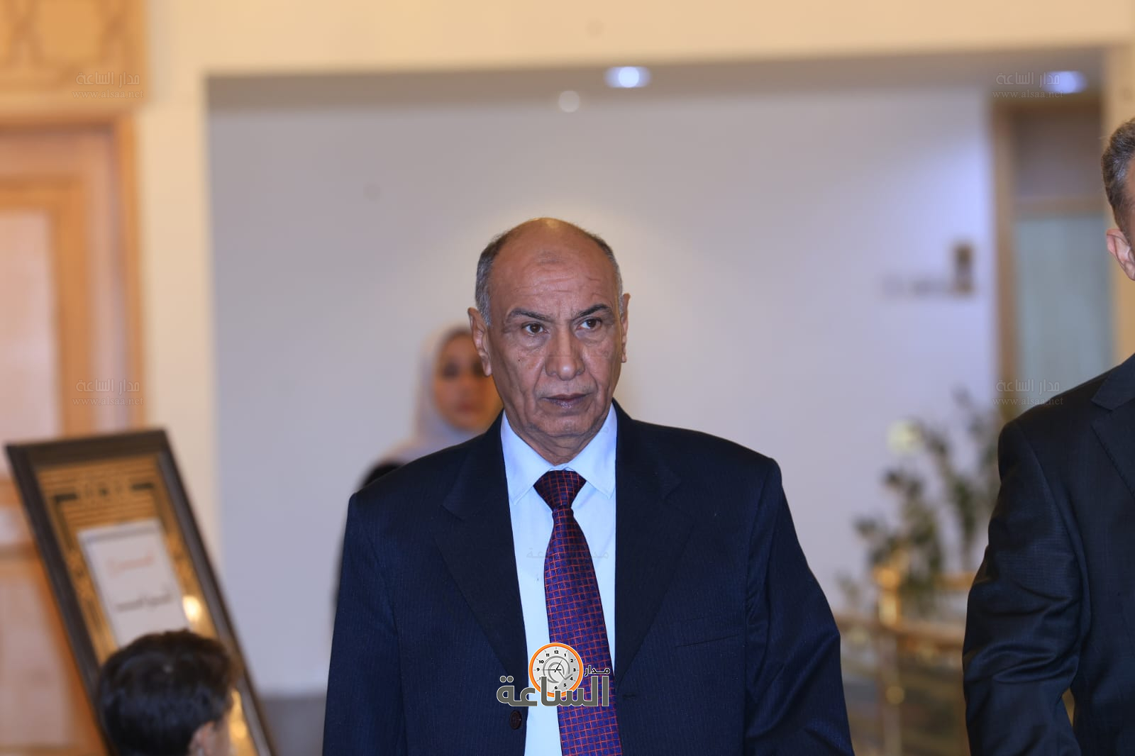 Madar Al-Saa Images 0.9338391343481245