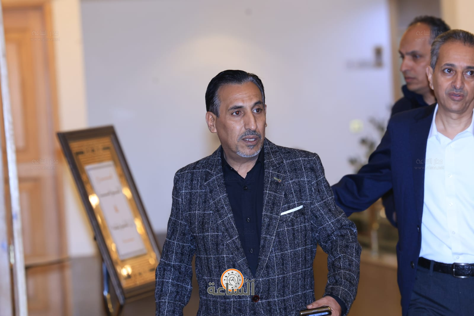 Madar Al-Saa Images 0.3927016306833464