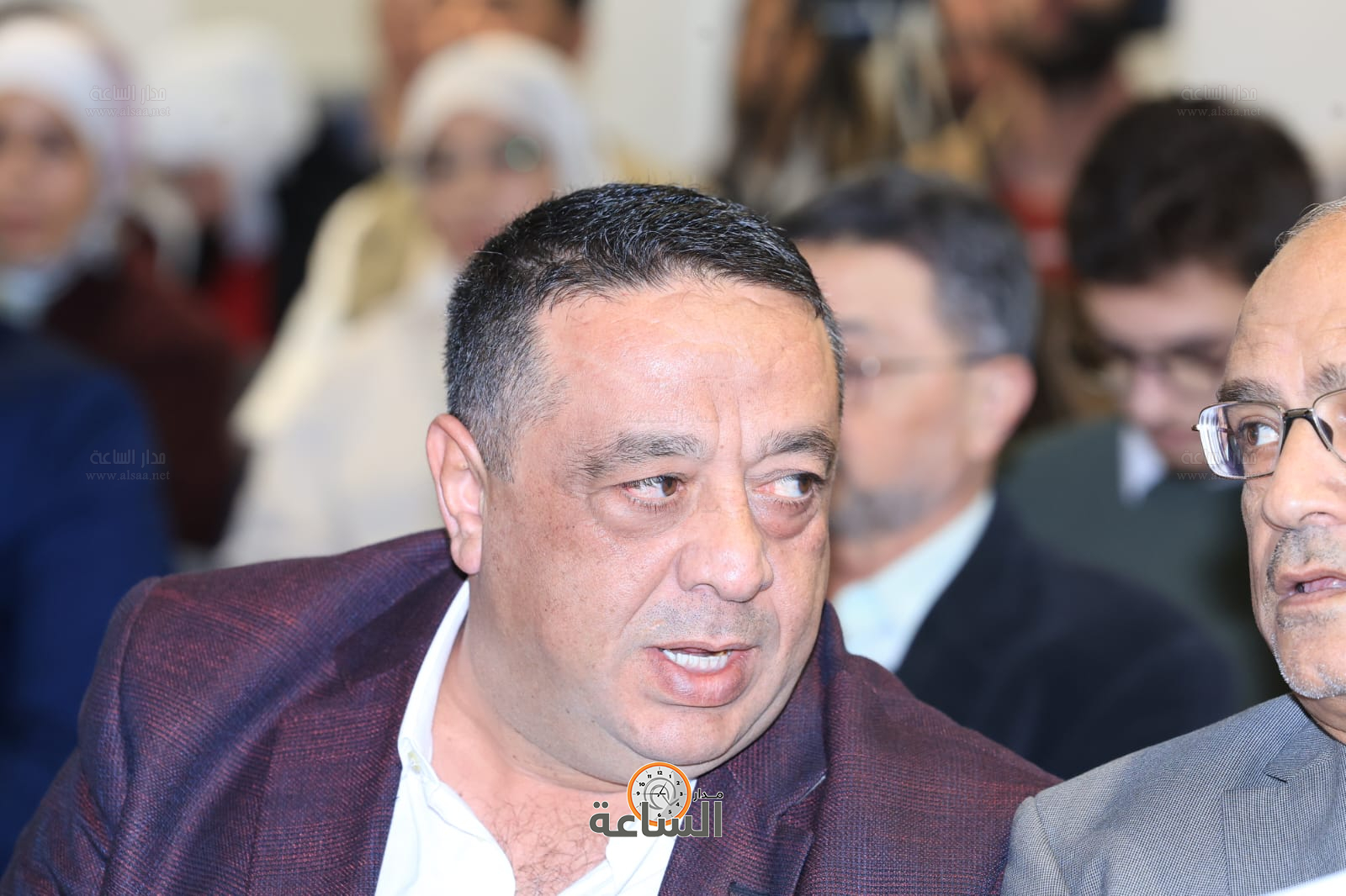 Madar Al-Saa Images 0.8240518192077699