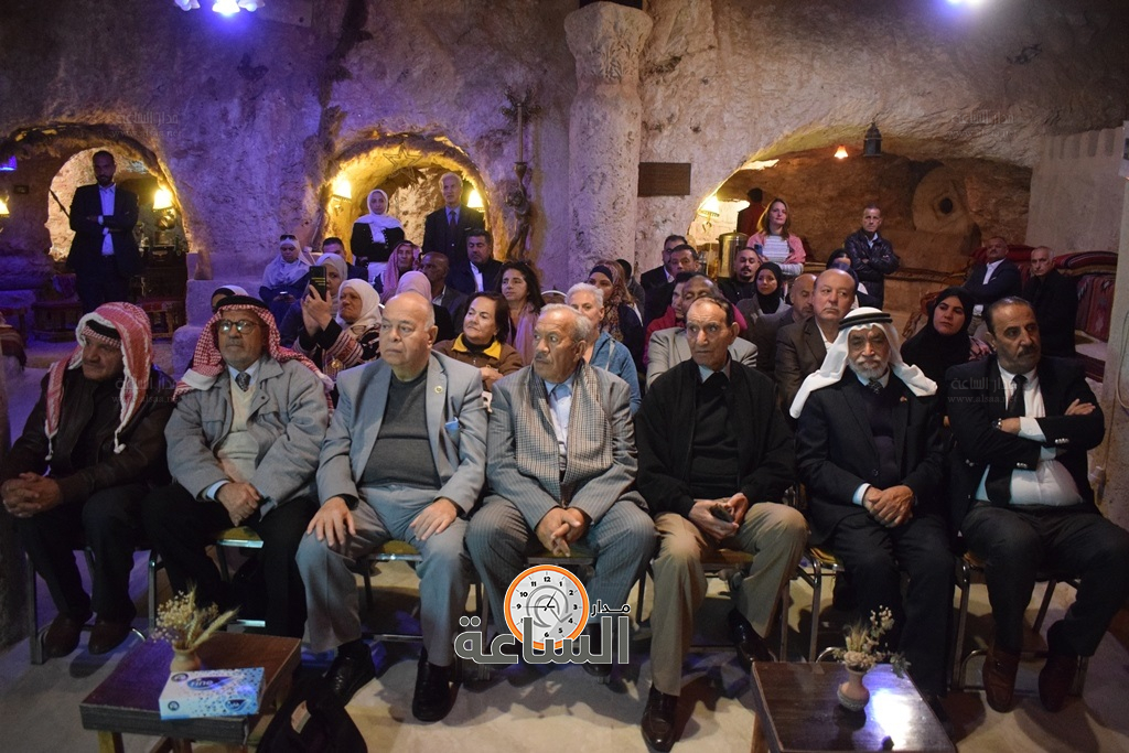 Madar Al-Saa Images 0.44488866897477186