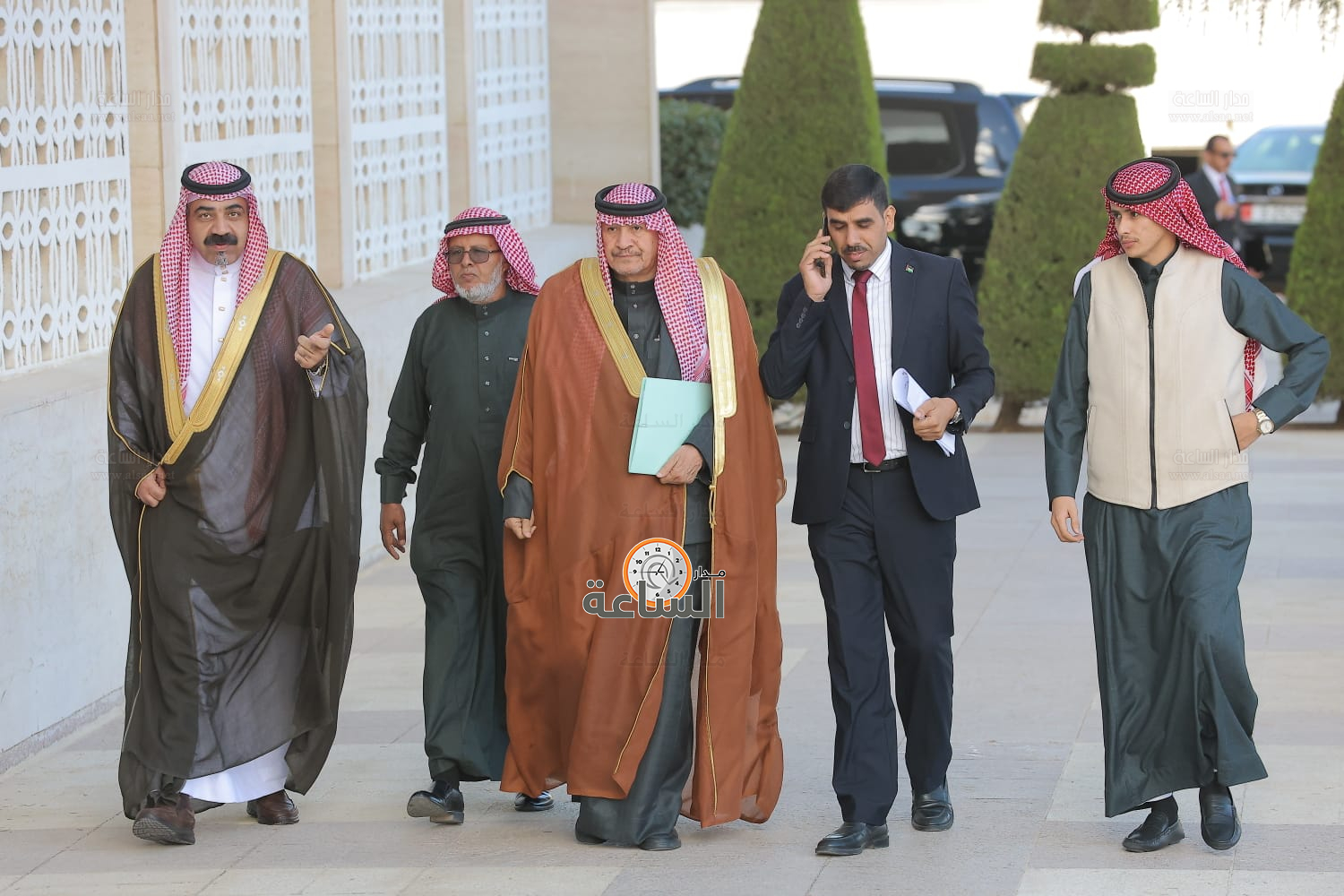 Madar Al-Saa Images 0.22386532184393704