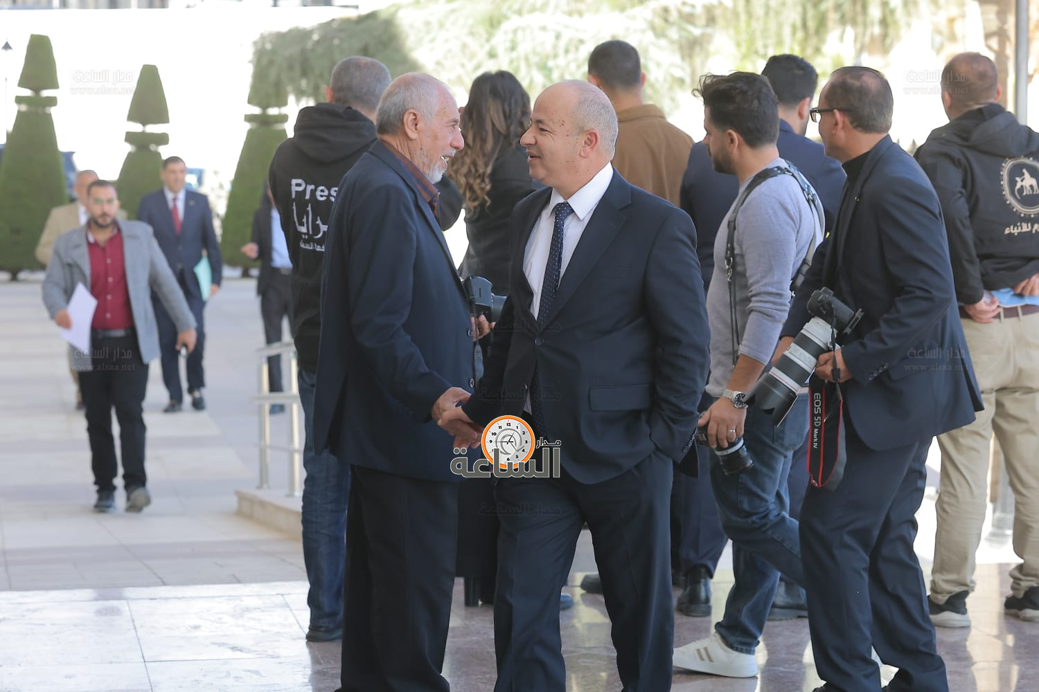 Madar Al-Saa Images 0.279647395214065