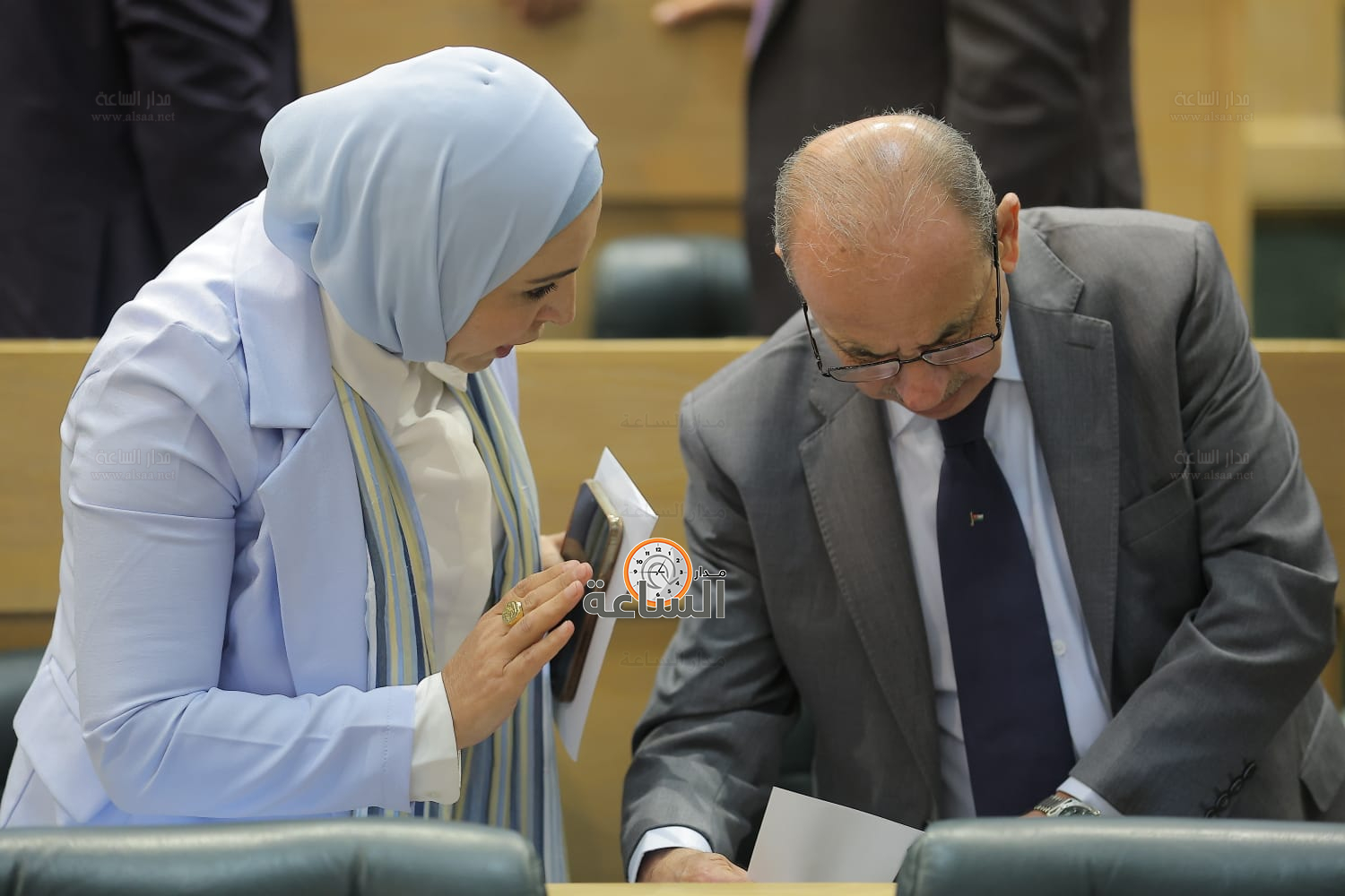 Madar Al-Saa Images 0.1842576491619612