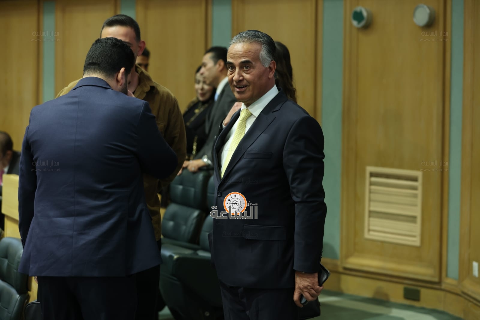 Madar Al-Saa Images 0.9054757620990148