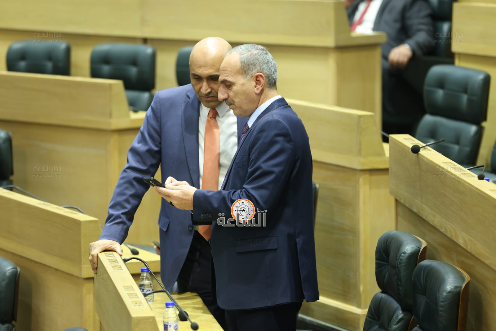 Madar Al-Saa Images 0.3740147422509801