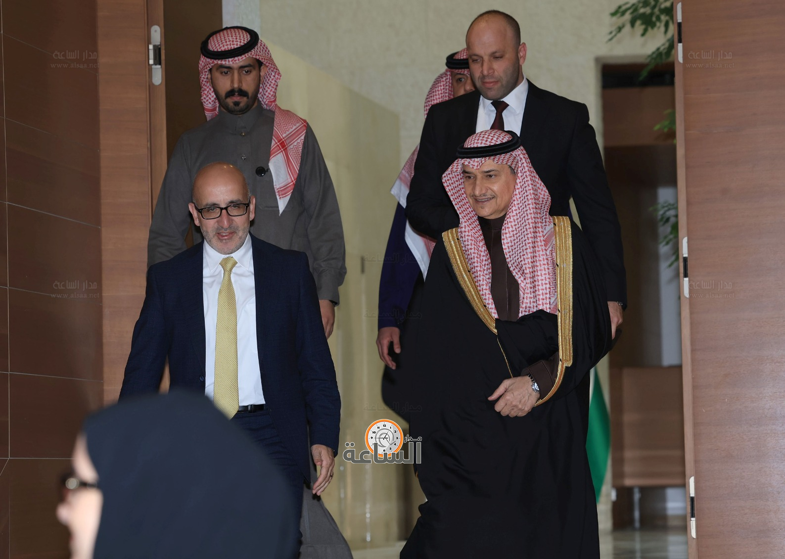 Madar Al-Saa Images 0.22509605553524215