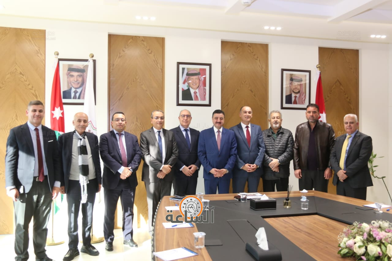 Madar Al-Saa Images 0.3432347863834512