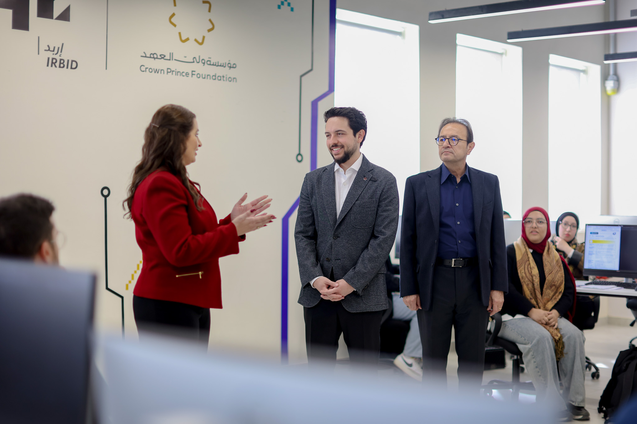 Madar Al-Saa Images 0.4510249873829344