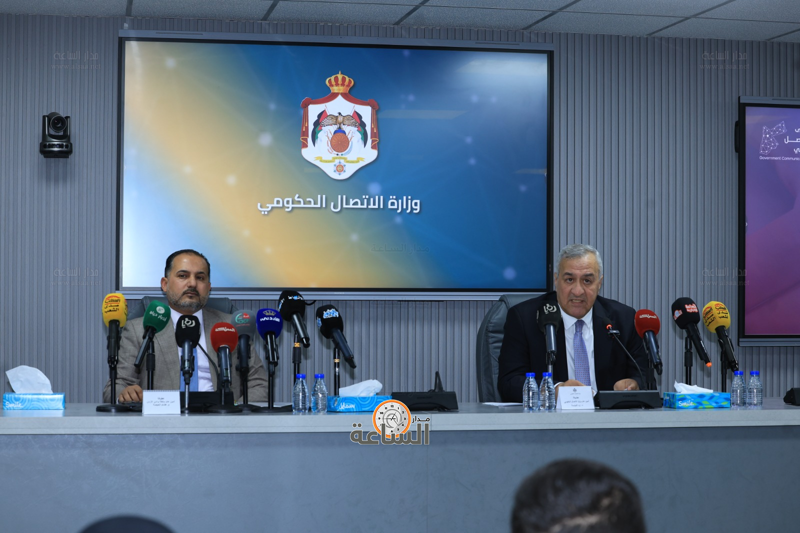 Madar Al-Saa Images 0.1304636389488576