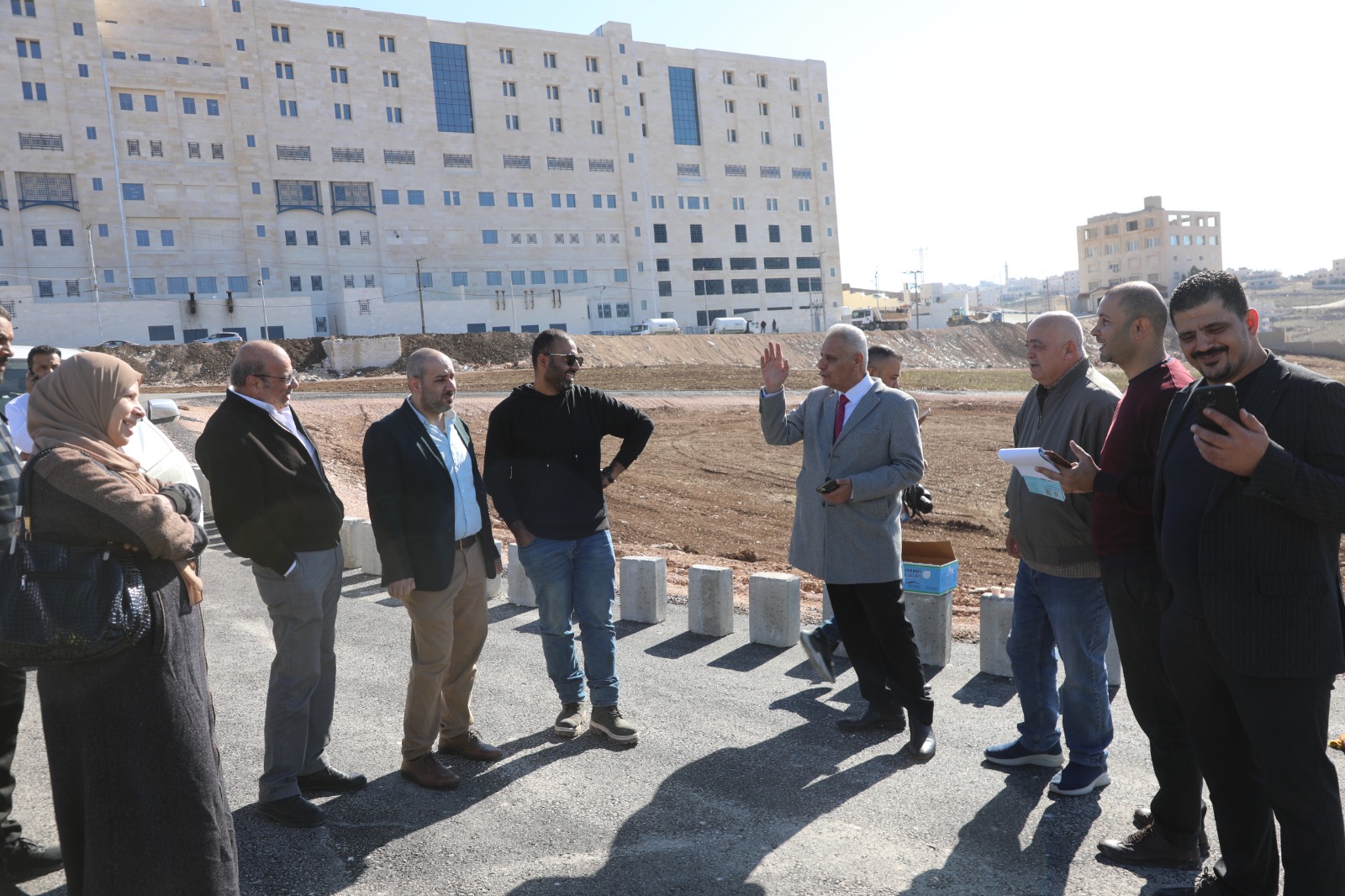 Madar Al-Saa Images 0.7926593592926352