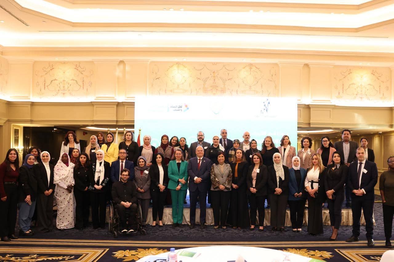 Madar Al-Saa Images 0.9739763641389084