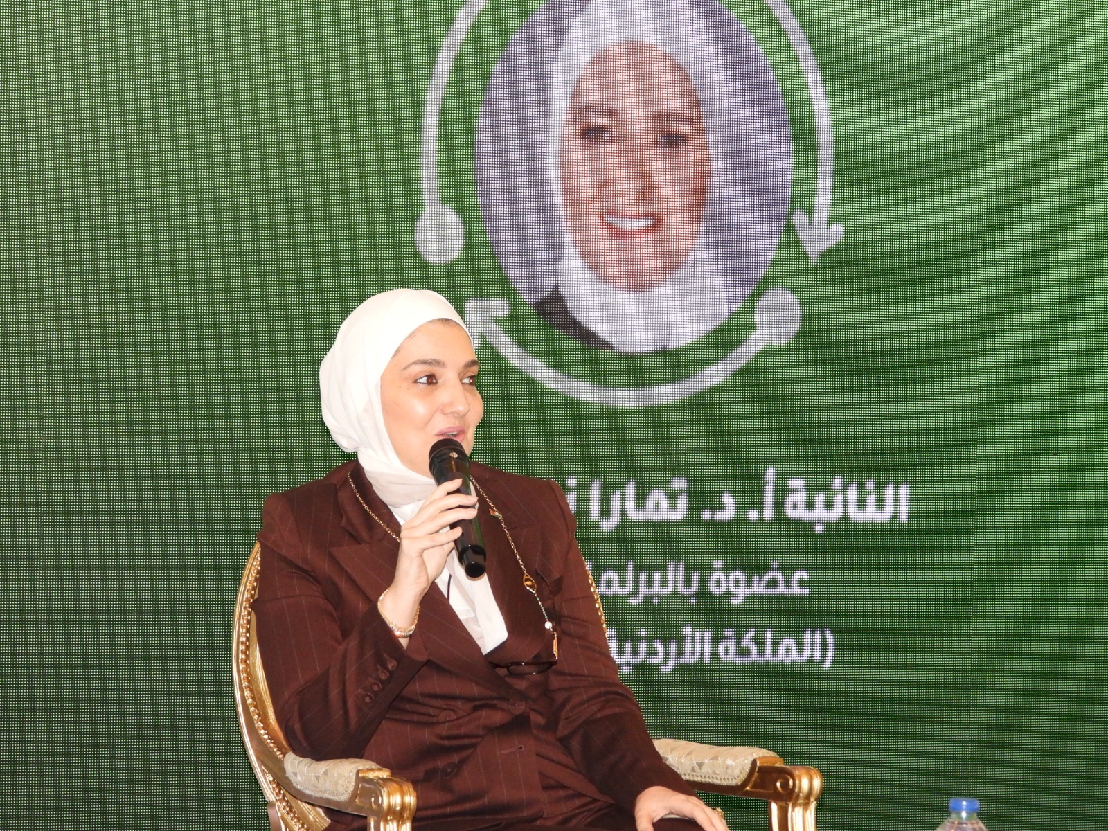 Madar Al-Saa Images 0.24298311378195192