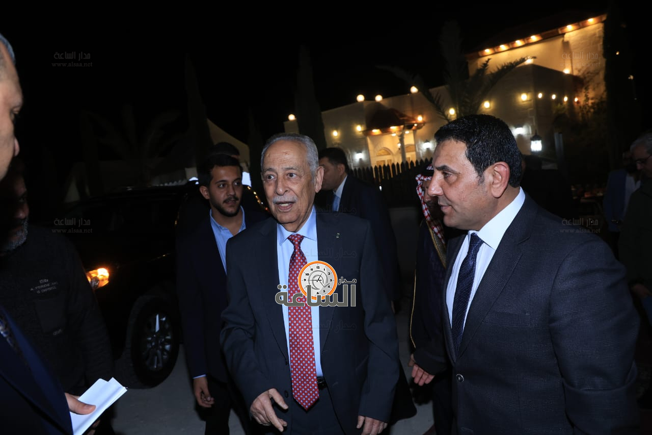 Madar Al-Saa Images 0.24241500555891649