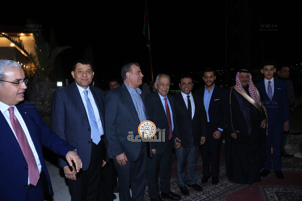 Madar Al-Saa Images 0.11201890581295415