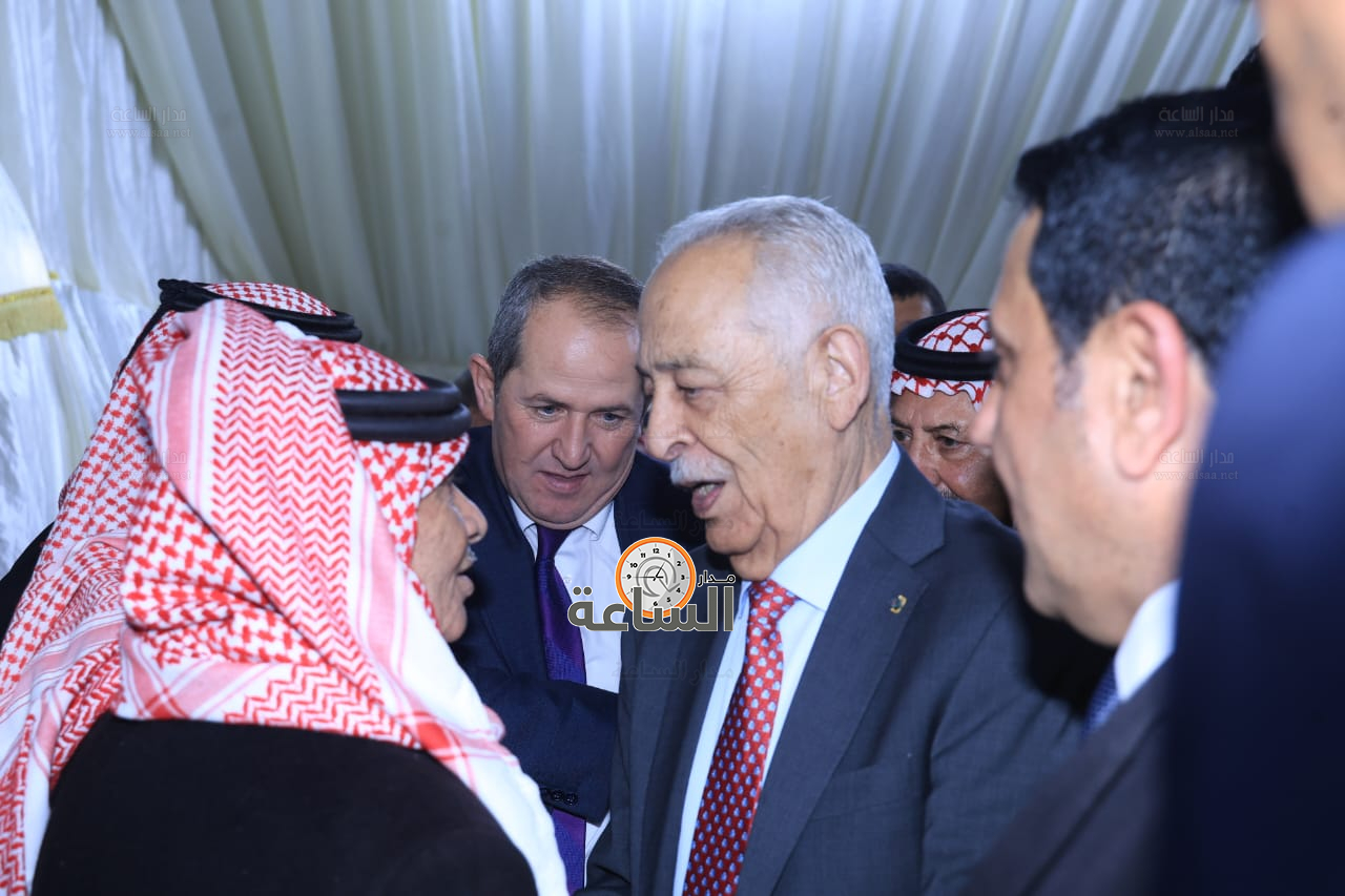 Madar Al-Saa Images 0.9281235439765405