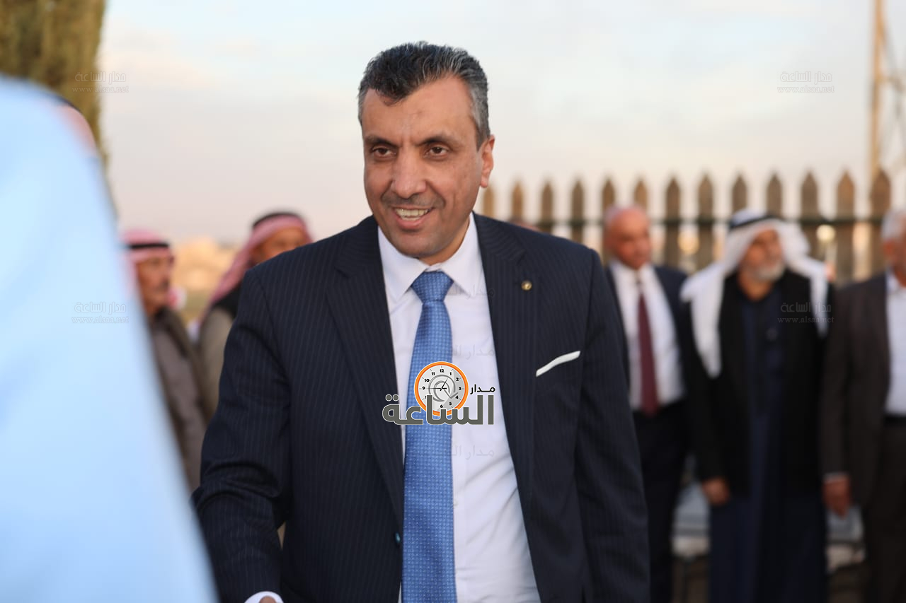 Madar Al-Saa Images 0.6537135106337513