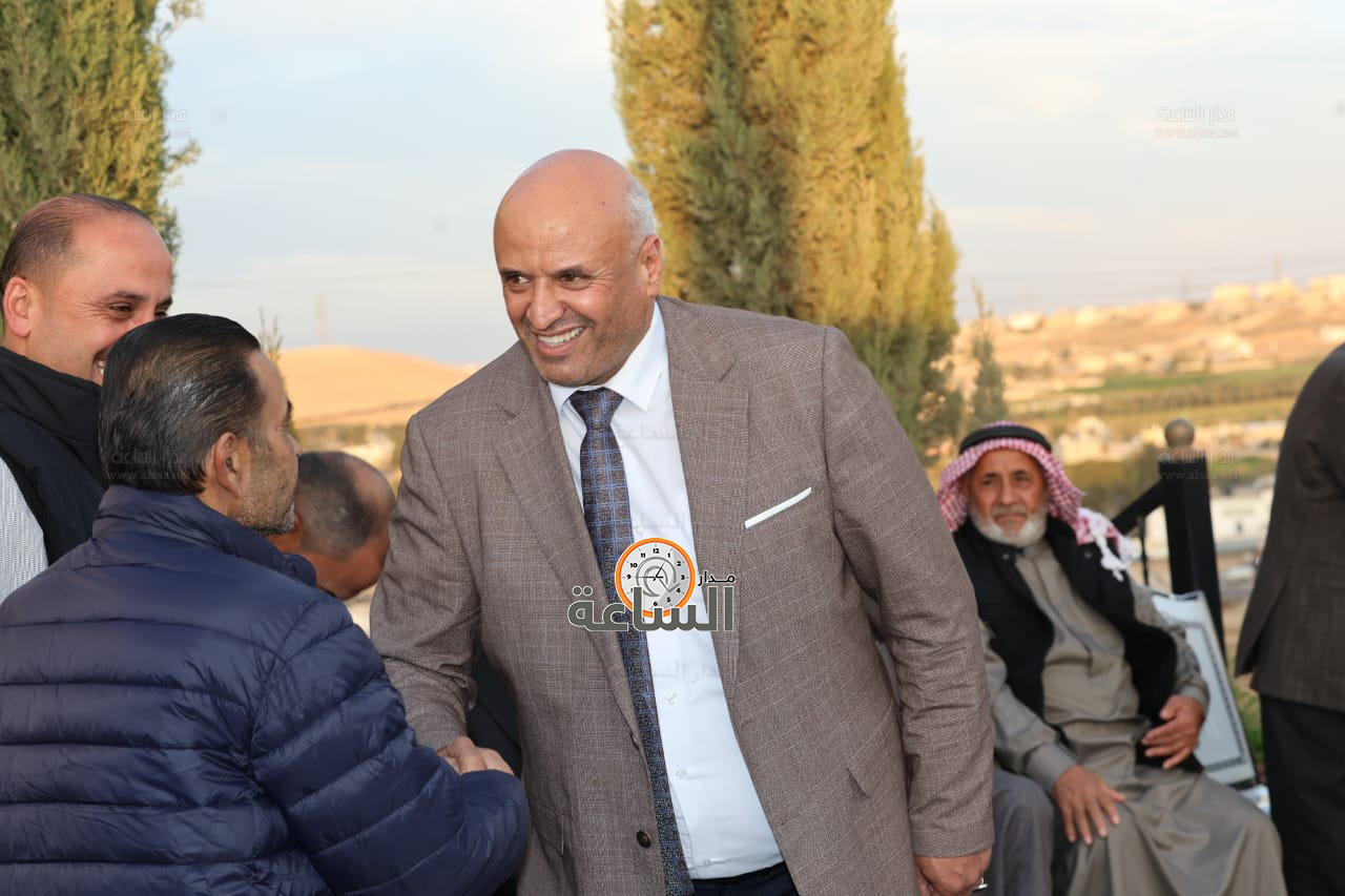 Madar Al-Saa Images 0.26089294292357