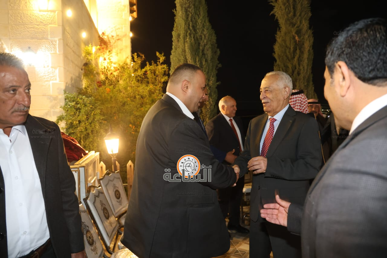 Madar Al-Saa Images 0.3342842024434074