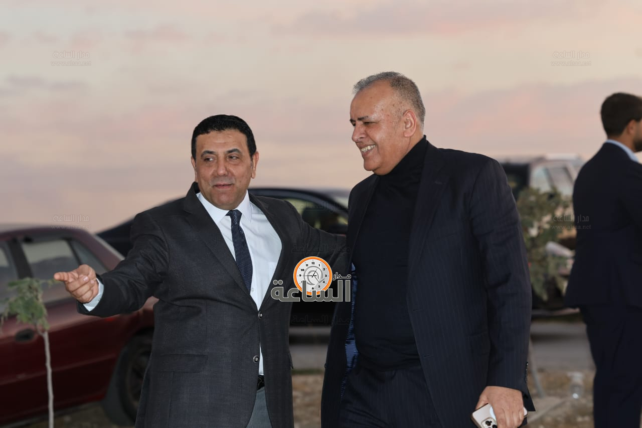 Madar Al-Saa Images 0.749978642827001