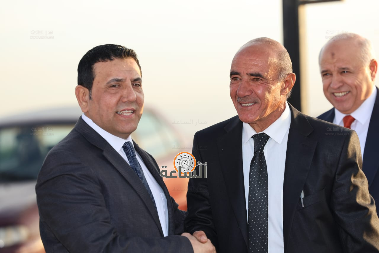 Madar Al-Saa Images 0.8728401458793792