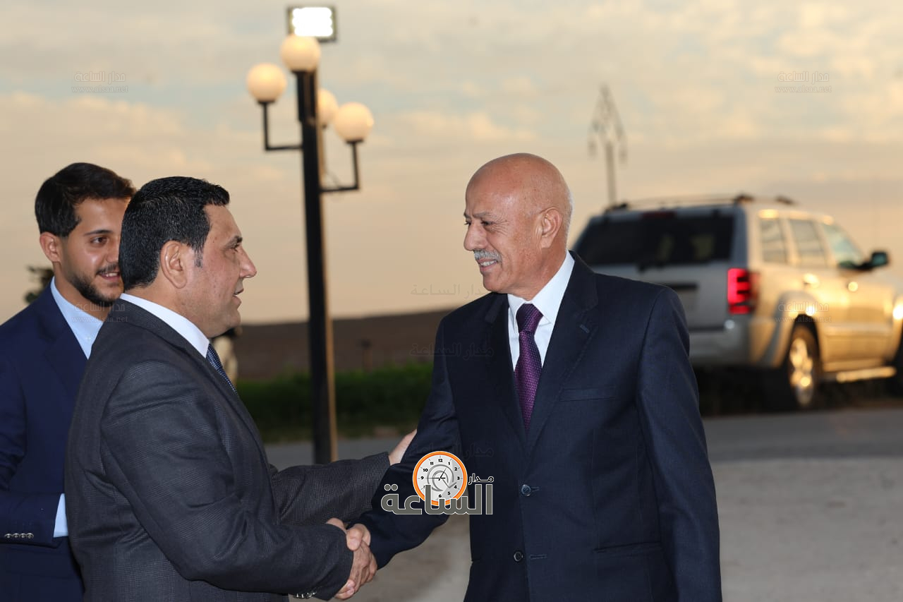 Madar Al-Saa Images 0.37577902152243503