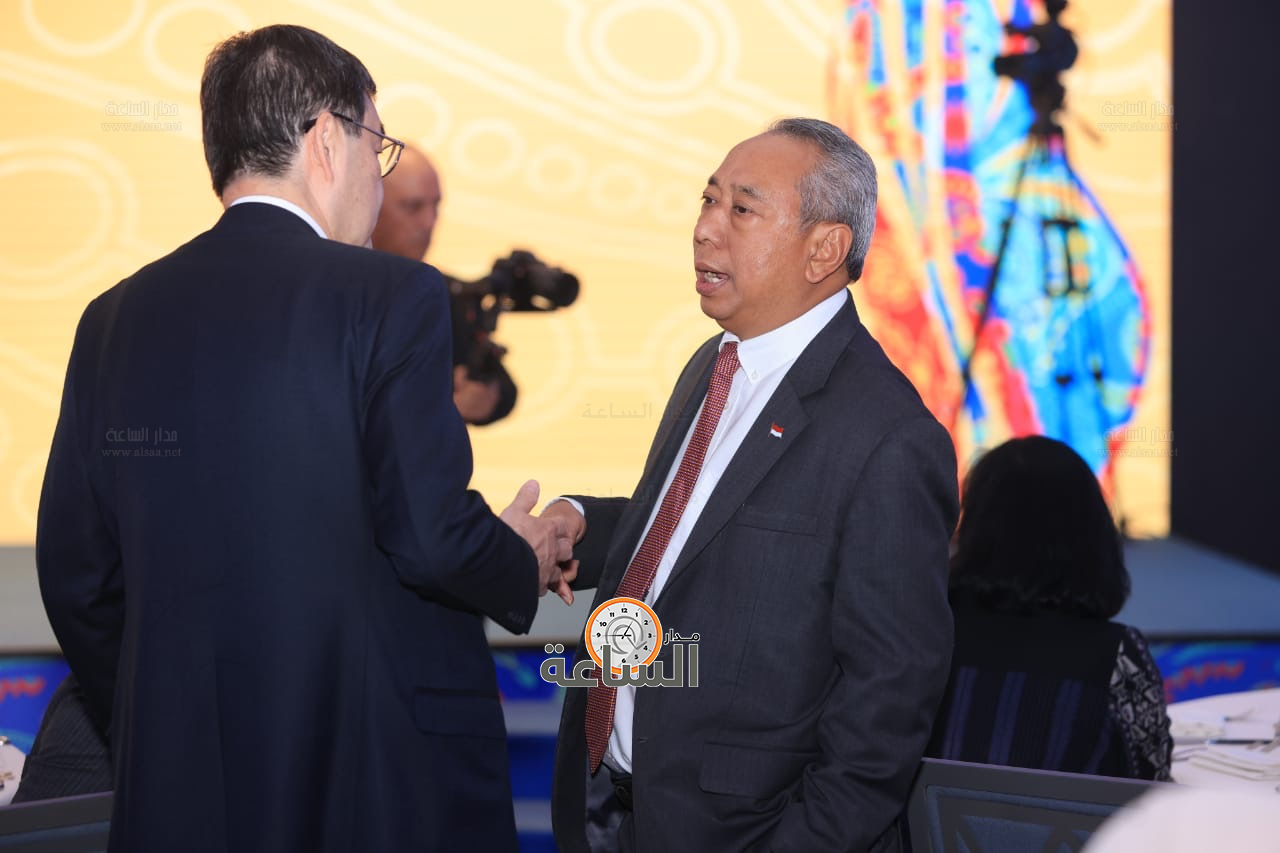 Madar Al-Saa Images 0.9635068813736483