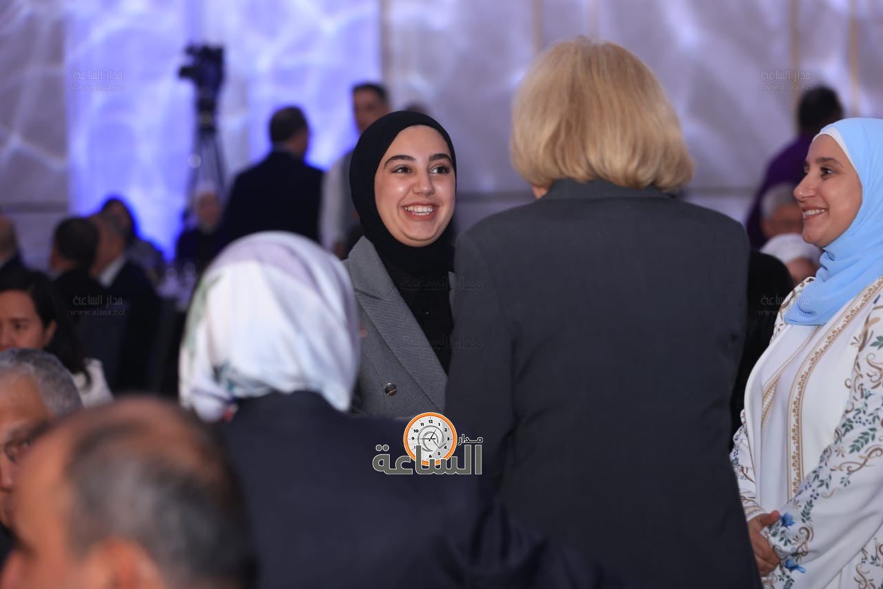 Madar Al-Saa Images 0.2608437098160393