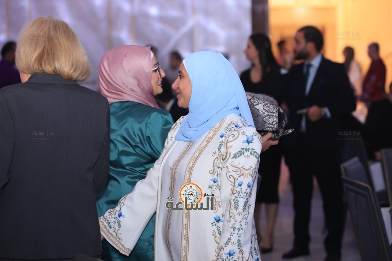 Madar Al-Saa Images 0.15273328652199025