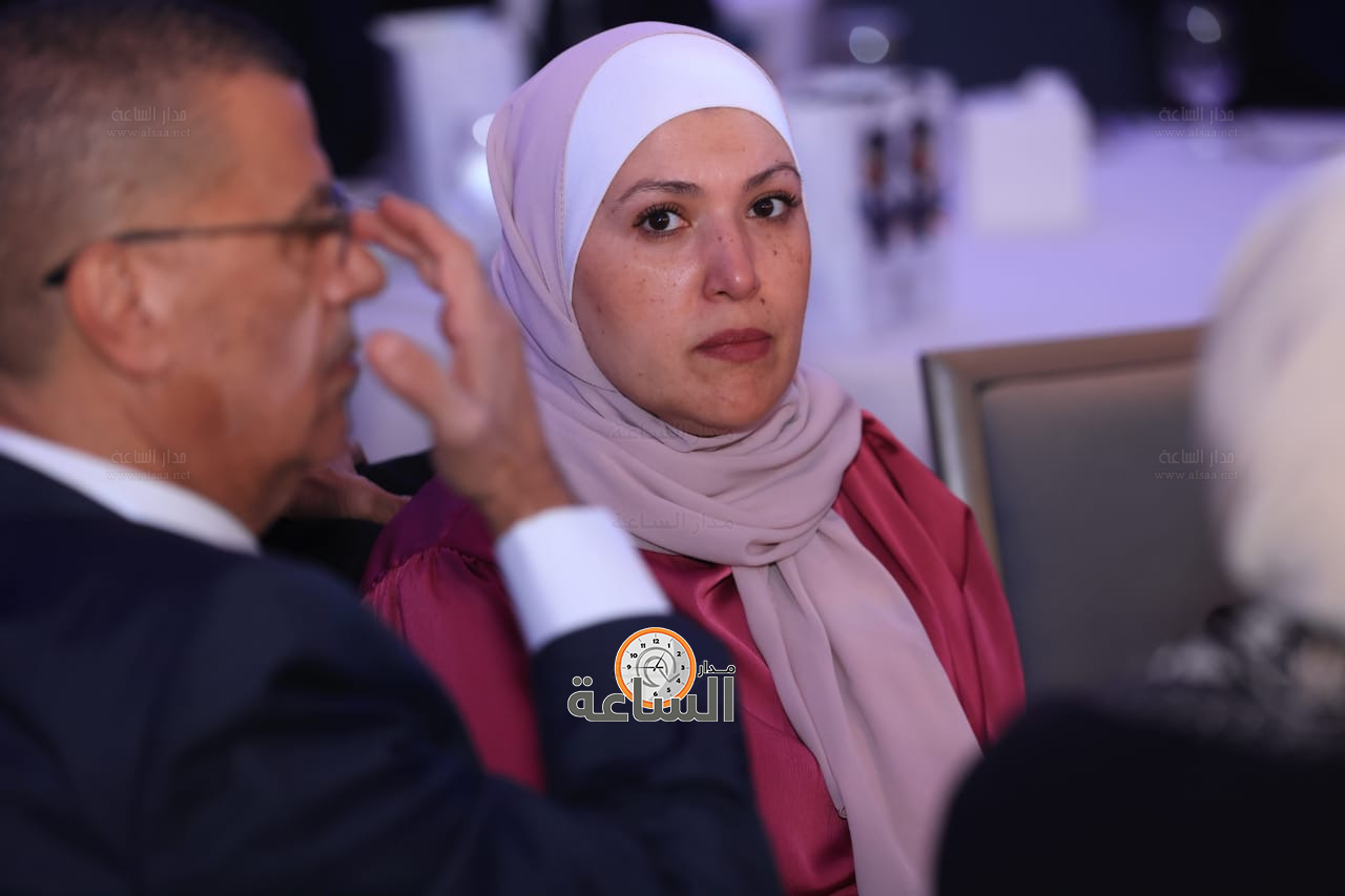 Madar Al-Saa Images 0.5512123190675013