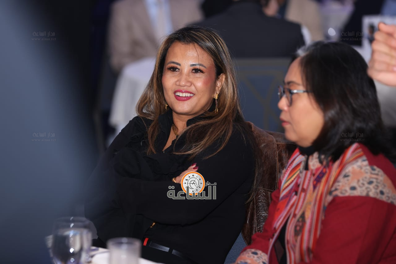 Madar Al-Saa Images 0.9929564397669643