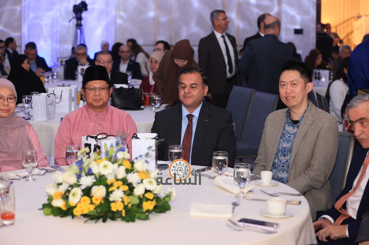 Madar Al-Saa Images 0.48055720070594266